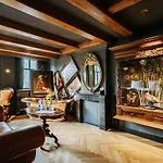 Boutique The Noblemen מלון