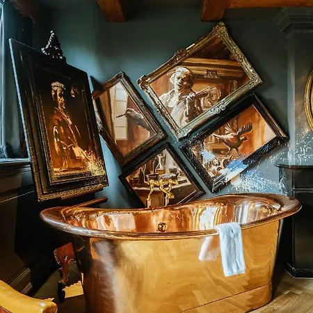 فندق Boutique The Noblemen 3*