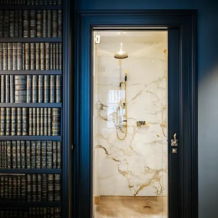 Boutique The Noblemen Hotel