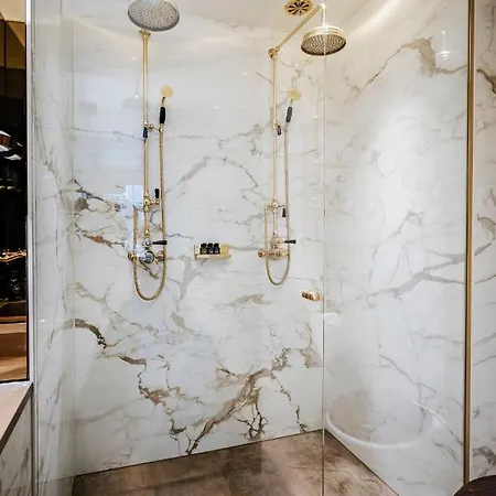 Boutique The Noblemen فندق