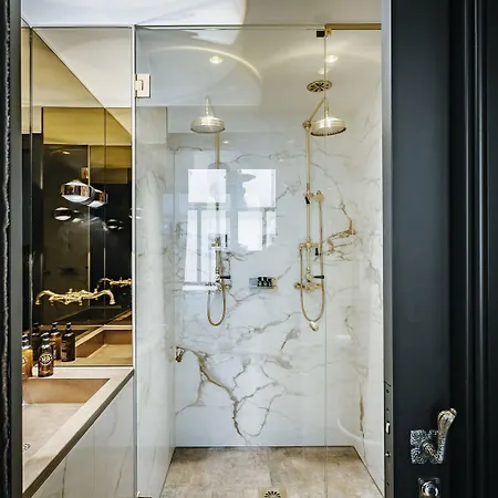 فندق Boutique The Noblemen 3*