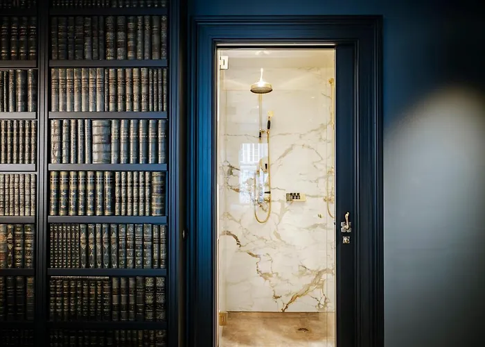 Boutique The Noblemen Hotel