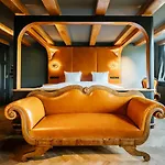 Boutique The Noblemen Hotel