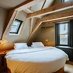 Boutique The Noblemen Hotel